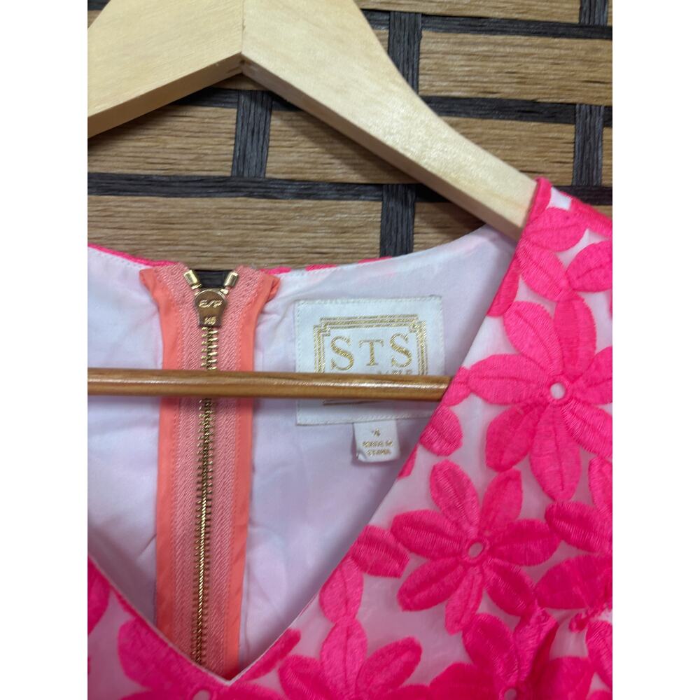 Sail To Sable Hot Pink Floral Embroidered Dress Size 4 - Picture 7 of 8